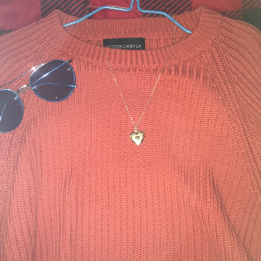 Sweater crop top